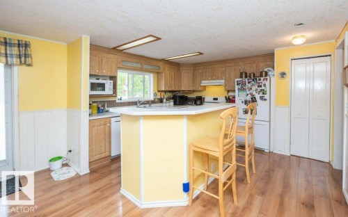 4903A 47 Avenue, Rural Westlock County, AB - Indoor Photo Showing Kitchen