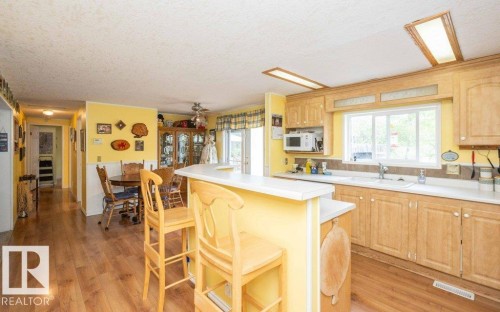 4903A 47 Avenue, Rural Westlock County, AB - Indoor Photo Showing Kitchen
