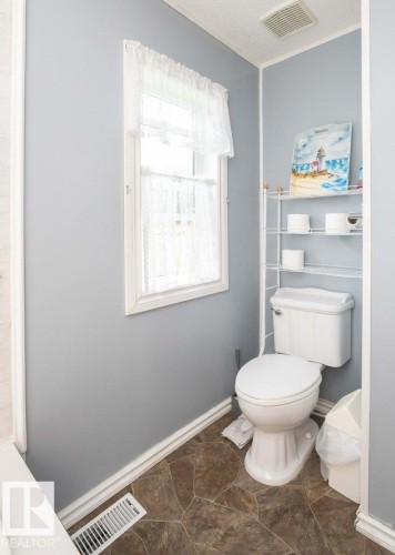 4903A 47 Avenue, Rural Westlock County, AB - Indoor Photo Showing Bathroom