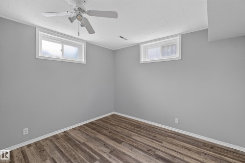 8015 145 Avenue Nw, Edmonton, AB - Indoor Photo Showing Other Room
