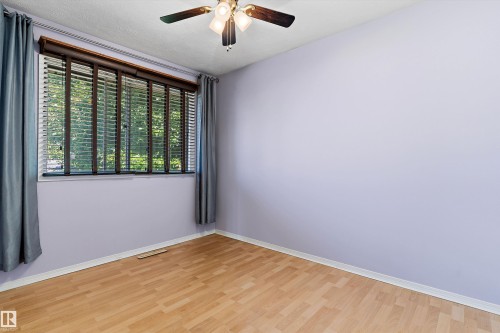 8936 154 Street Nw, Edmonton, AB - Indoor Photo Showing Other Room