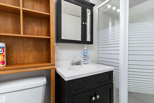 8936 154 Street Nw, Edmonton, AB - Indoor