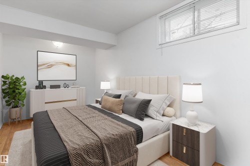 8936 154 Street Nw, Edmonton, AB - Indoor Photo Showing Bedroom