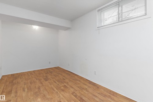 8936 154 Street Nw, Edmonton, AB - Indoor Photo Showing Other Room