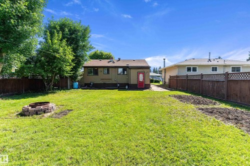 8936 154 Street Nw, Edmonton, AB - Outdoor