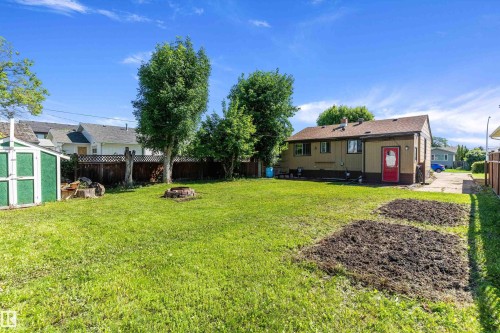 8936 154 Street Nw, Edmonton, AB - Outdoor