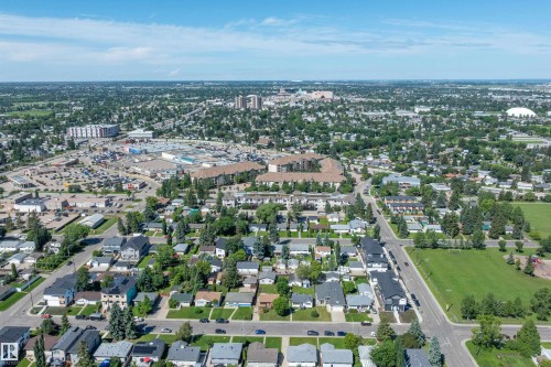 8936 154 Street Nw, Edmonton, AB - Outdoor With View