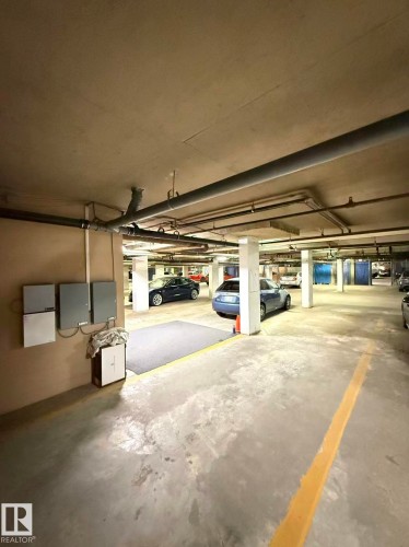 #101 10511 42 Av Nw, Edmonton, AB - Indoor Photo Showing Garage
