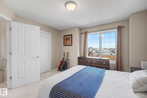 9083 Scott Crescent Nw, Edmonton, AB - Indoor Photo Showing Bedroom