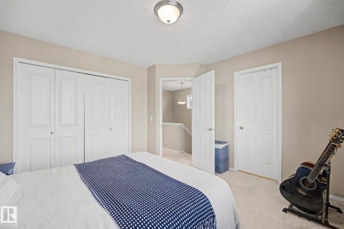 9083 Scott Crescent Nw, Edmonton, AB - Indoor Photo Showing Bedroom
