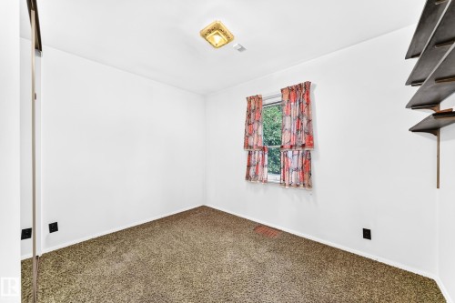 12720 120 Avenue Nw, Edmonton, AB - Indoor Photo Showing Other Room