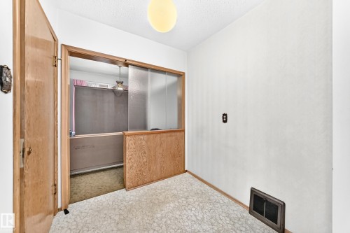 12720 120 Avenue Nw, Edmonton, AB - Indoor Photo Showing Other Room