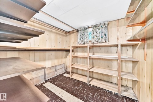 12720 120 Avenue Nw, Edmonton, AB - Indoor With Storage