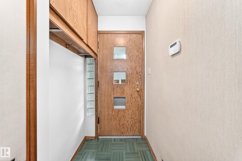 12720 120 Avenue Nw, Edmonton, AB - Indoor Photo Showing Other Room