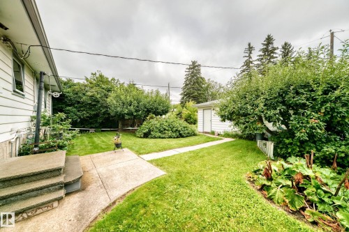 12720 120 Avenue Nw, Edmonton, AB - Outdoor
