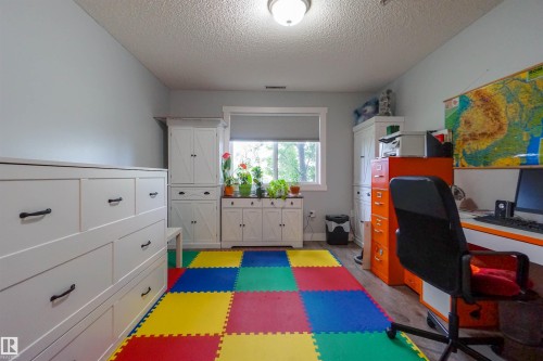 #128 279 Suder Greens Dr Nw, Edmonton, AB - Indoor Photo Showing Office