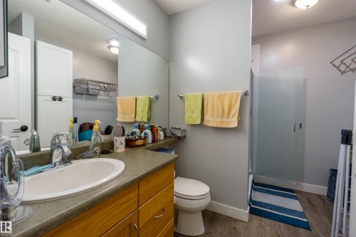 #128 279 Suder Greens Dr Nw, Edmonton, AB - Indoor Photo Showing Bathroom
