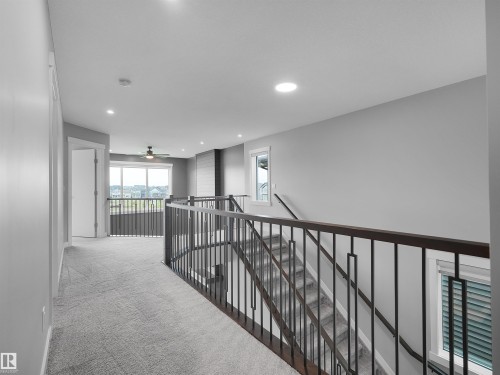 20715 27 Avenue Nw, Edmonton, AB - Indoor Photo Showing Other Room