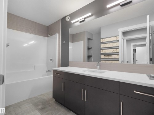 20715 27 Avenue Nw, Edmonton, AB - Indoor Photo Showing Bathroom