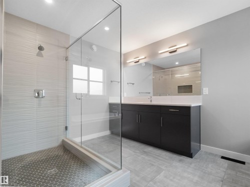 20715 27 Avenue Nw, Edmonton, AB - Indoor Photo Showing Bathroom