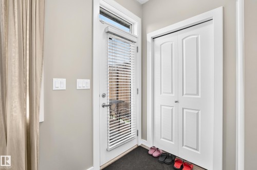 6136 Rosenthal Way Nw, Edmonton, AB - Indoor Photo Showing Other Room