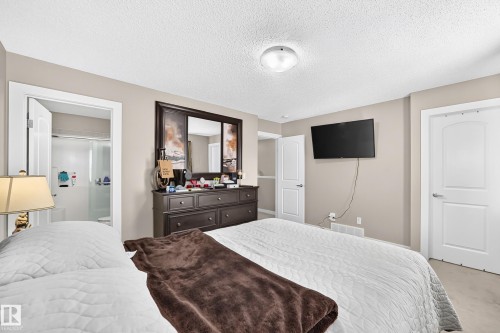 6136 Rosenthal Way Nw, Edmonton, AB - Indoor Photo Showing Bedroom