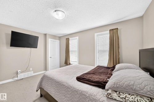 6136 Rosenthal Way Nw, Edmonton, AB - Indoor Photo Showing Bedroom