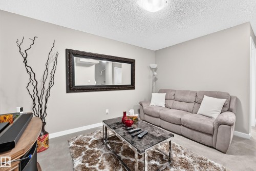 6136 Rosenthal Way Nw, Edmonton, AB - Indoor Photo Showing Living Room