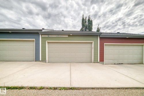 6136 Rosenthal Way Nw, Edmonton, AB - Outdoor
