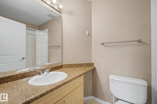 #323 240 Spruce Ridge Rd, Spruce Grove, AB - Indoor Photo Showing Bathroom