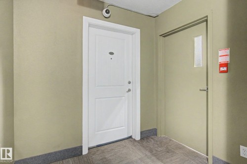 #323 240 Spruce Ridge Rd, Spruce Grove, AB - Indoor Photo Showing Other Room