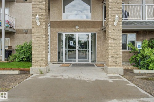 #323 240 Spruce Ridge Rd, Spruce Grove, AB - Outdoor