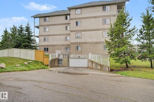 #323 240 Spruce Ridge Rd, Spruce Grove, AB - Outdoor