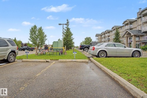 #323 240 Spruce Ridge Rd, Spruce Grove, AB - Outdoor