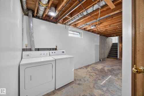 39 Apache Crescent, Leduc, AB - Indoor Photo Showing Laundry Room