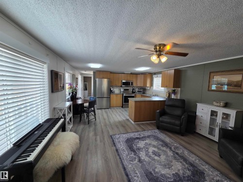 10 Midland Road, Millet, AB - Indoor