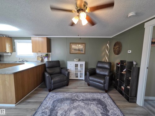 10 Midland Road, Millet, AB - Indoor