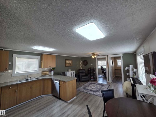10 Midland Road, Millet, AB - Indoor