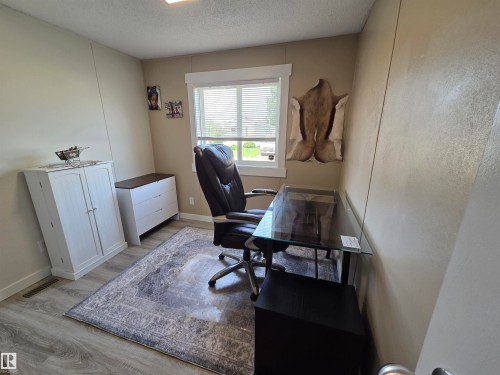 10 Midland Road, Millet, AB - Indoor Photo Showing Office