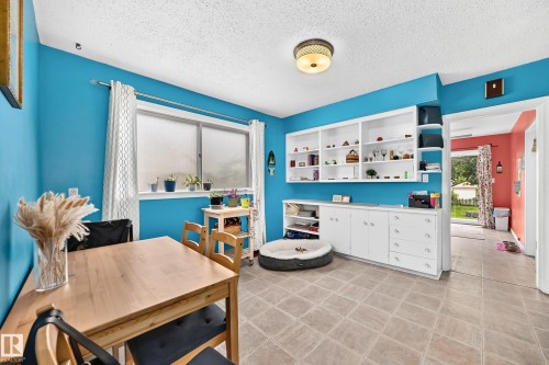 12405 126 Street Nw, Edmonton, AB - Indoor
