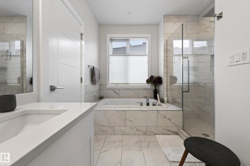91 Harvest Crescent, Ardrossan, AB - Indoor Photo Showing Bathroom
