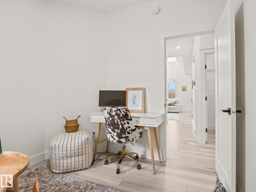 3808 42 Avenue, Beaumont, AB - Indoor