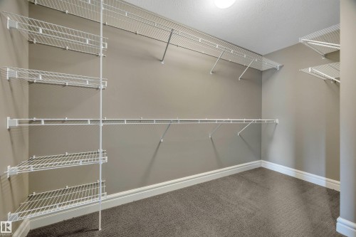1047 Armitage Crescent Sw, Edmonton, AB - Indoor With Storage