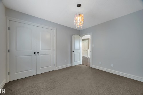 1047 Armitage Crescent Sw, Edmonton, AB - Indoor Photo Showing Other Room