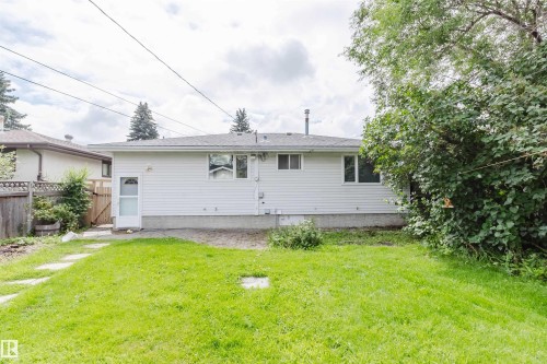 11420 46 Avenue Nw, Edmonton, AB - Outdoor