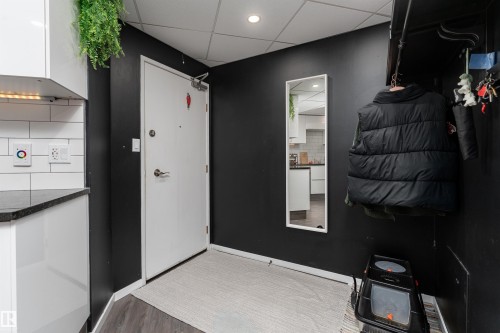 #508 10045 117 St Nw, Edmonton, AB - Indoor Photo Showing Other Room