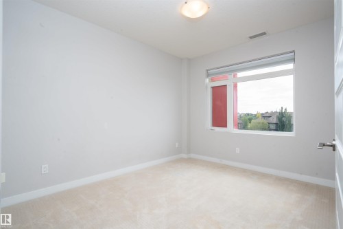 #323 5151 Windermere Bv Sw, Edmonton, AB - Indoor Photo Showing Other Room