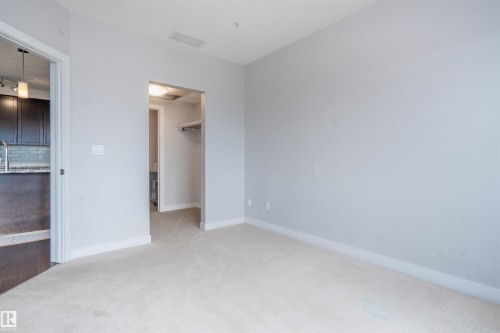 #323 5151 Windermere Bv Sw, Edmonton, AB - Indoor Photo Showing Other Room