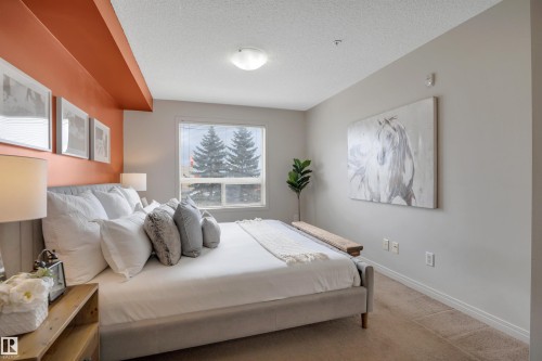 #205 13907 136 St Nw, Edmonton, AB - Indoor Photo Showing Bedroom