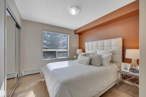 #205 13907 136 St Nw, Edmonton, AB - Indoor Photo Showing Bedroom